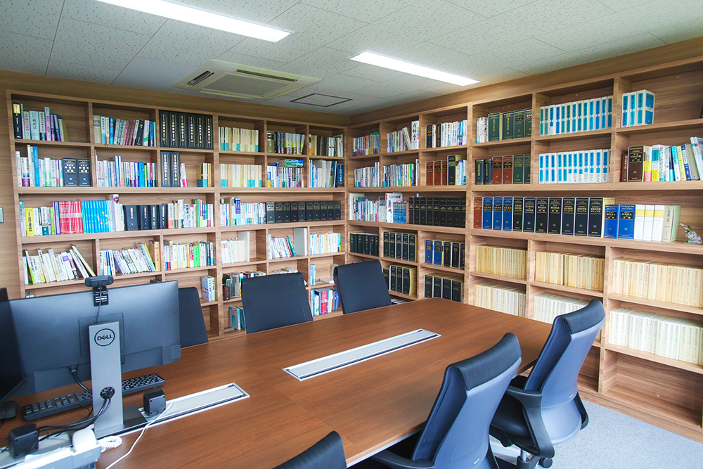 福岡事務所 内観